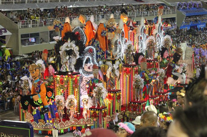 Tham gia Lễ hội Rio Carnival - Sự kiện đa sắc lớn nhất Brazil 7