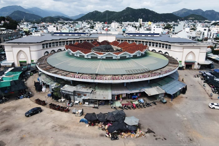 Chợ Đầm là một công trình kiến trúc đẹp của thành phố Nha Trang (Nguồn: Baodautu)