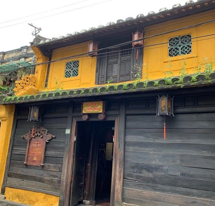 Tấn Ký House