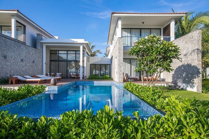 Không gian thoáng đãng của Villa tại Vinpearl Resort & Golf Nam Hội An