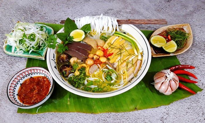 Gà rẫy Phú Quốc - Đặc sản hấp dẫn