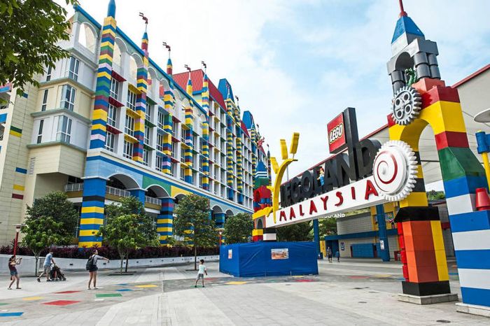 Khi đến với thiên đường Legoland, bạn sẽ được trải nghiệm những khoảnh khắc thú vị và không quên. Hãy để mình thả lỏng và tận hưởng mọi khoảnh khắc ở đây.