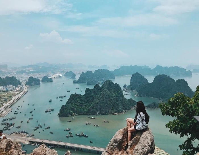 Hành trình du lịch Hạ Long 3 ngày 2 đêm