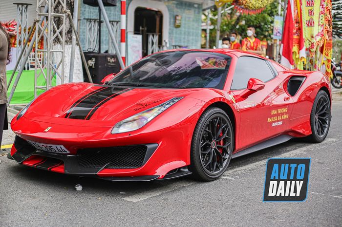 Dàn siêu xe hơn 600 tỷ đồng diễu hành tại Đà Nẵng, quy tụ từ Koenigsegg đến Lamborghini