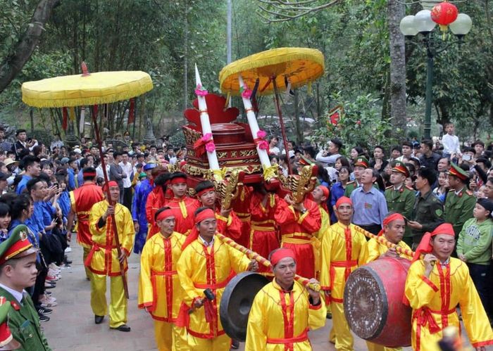 Lễ hội truyền thống ở Hà Nội