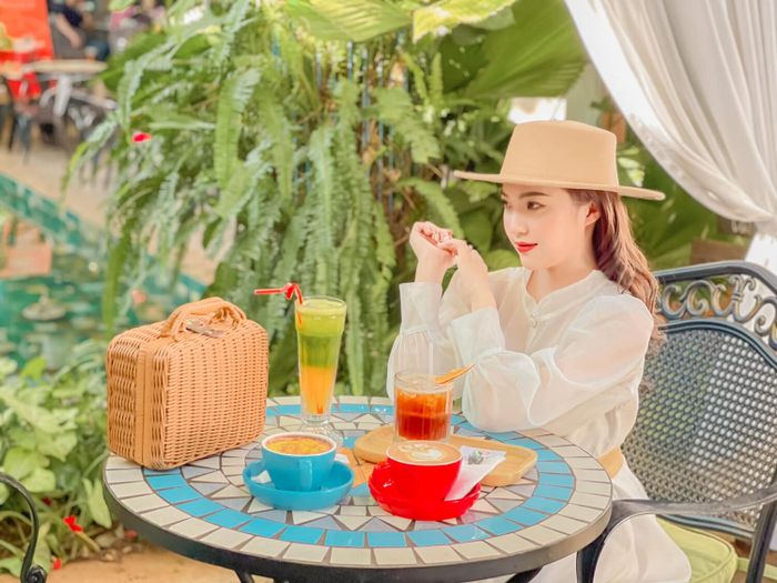 Ngon Avatar Coffee Garden Teahouse, một điểm đến cà phê xinh đẹp tại Pleiku 3