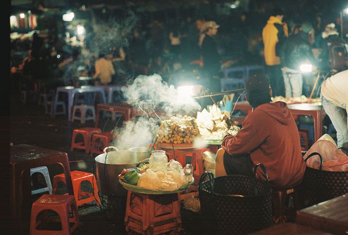 Khám phá văn hóa ẩm thực tại chợ Đà Lạt với những món ngon độc đáo.