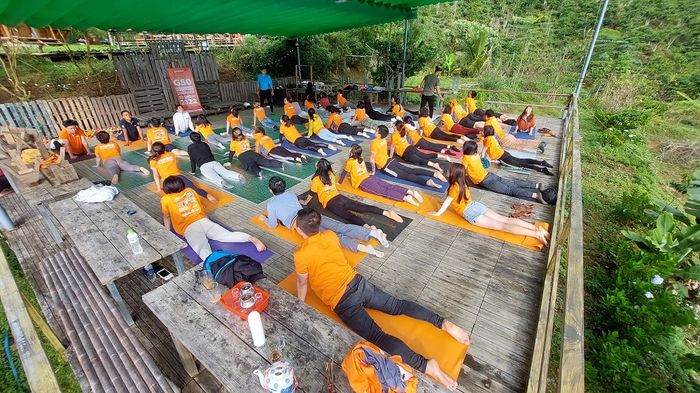 Ngây ngất trước vẻ đẹp của Up Base Camp với khung cảnh núi rừng thơ mộng 10