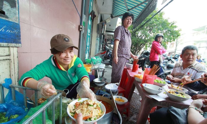 Ghé thăm Quán mì quảng Phú Chiêm Pleiku lần thứ 5