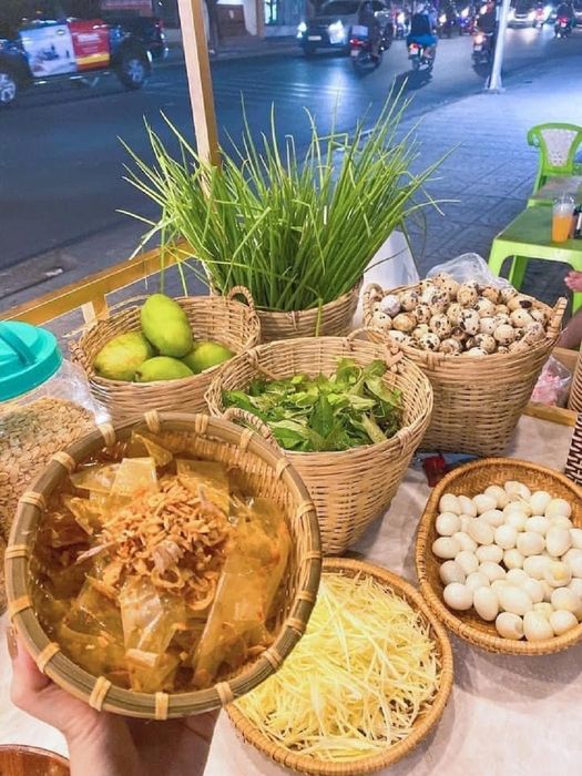 Bánh tráng ZoZo, quán ăn vặt nổi tiếng tại Gia Lai (phần 3)