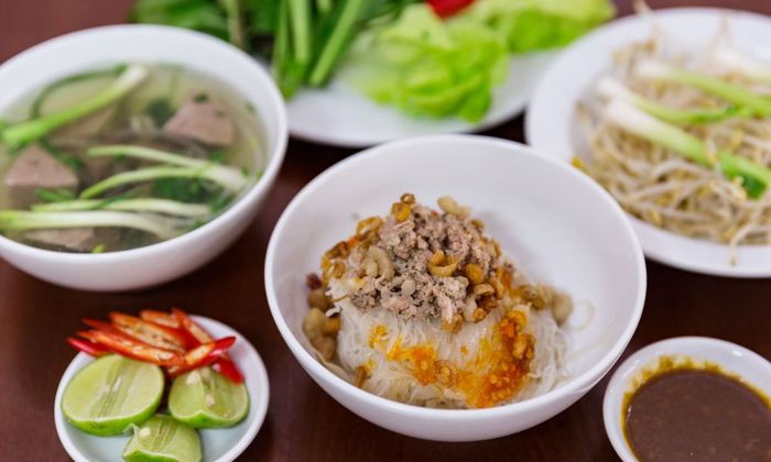 Top những quán phở khô Gia Lai không thể bỏ lỡ 4