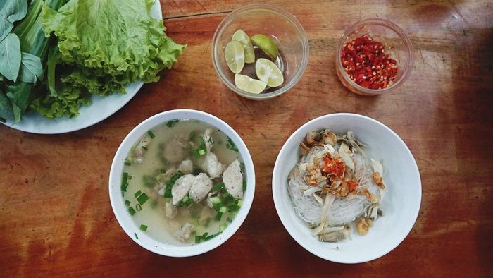 Khám phá Phở khô Bé Tư, điểm đến ẩm thực thú vị ở Pleiku 5