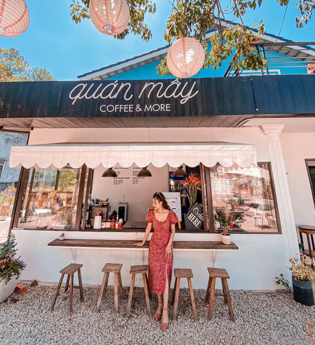 Danh sách những quán cafe đẹp và nổi tiếng ở Đà Lạt mà bạn nên ghé qua để chụp ảnh và check-in.