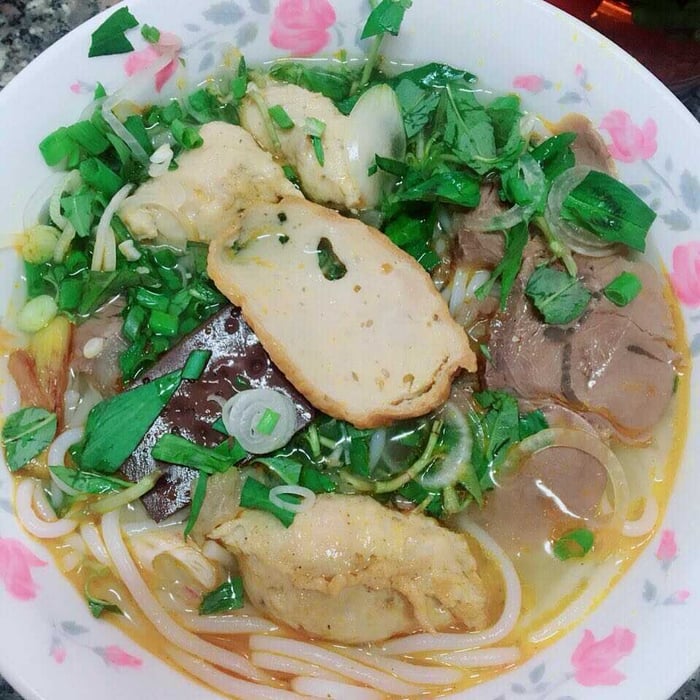 Top 15 quán bún bò Đà Lạt ngon được giới sành ăn yêu thích