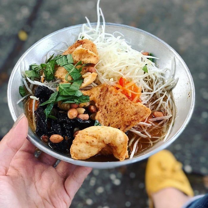 Khám phá du lịch bụi Huế