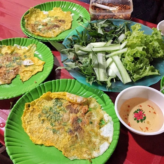 du lịch bụi Huế