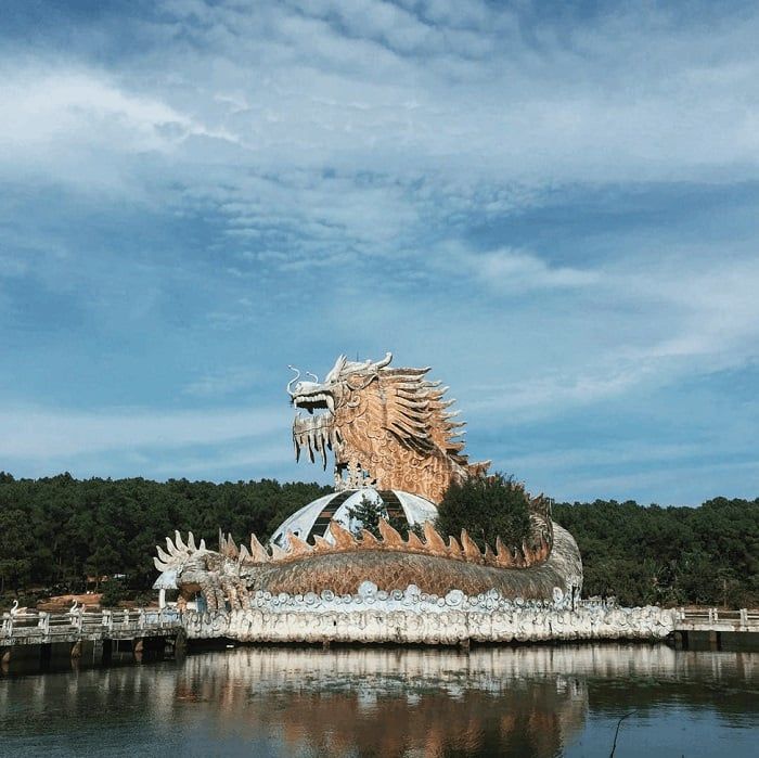 Khám phá du lịch bụi Huế