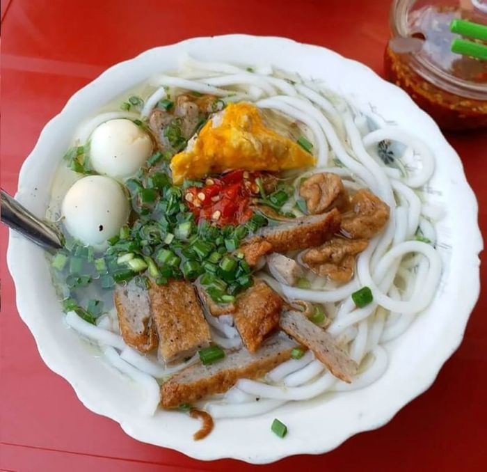 Bánh canh Bà Sâm