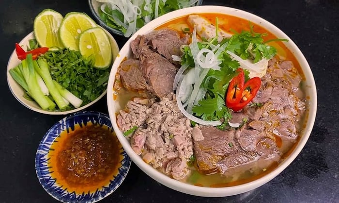 Bún bò Đà Lạt