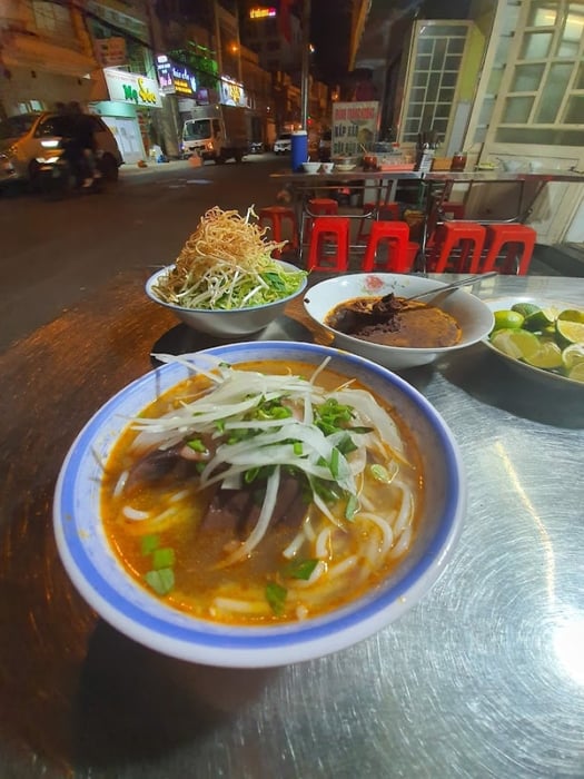 Bún bò Đà Lạt