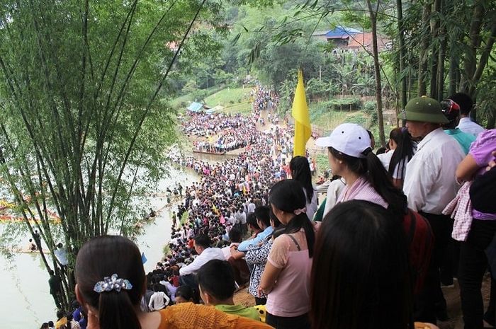 lễ hội Phài Lừa