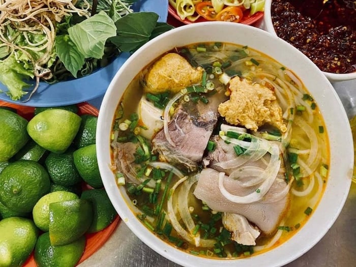 Bún bò Đà Lạt