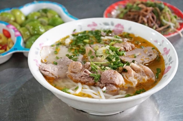 Bún bò Đà Lạt