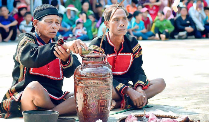 Tham gia vào Lễ cầu mưa của Yang Pơtao Apui linh thiêng 3