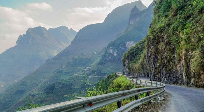 Hành trình phượt Mã Pí Lèng - Chinh phục vẻ đẹp hoang sơ, làm chủ cuộc đời 6