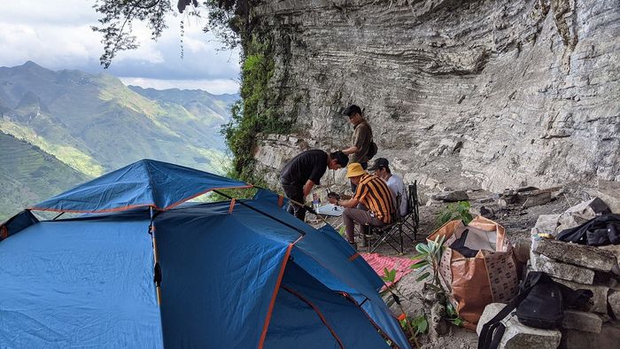 Khám phá Vách đá trắng Hà Giang - Điểm đến đặc biệt trên Đèo Mã Pí Lèng 3