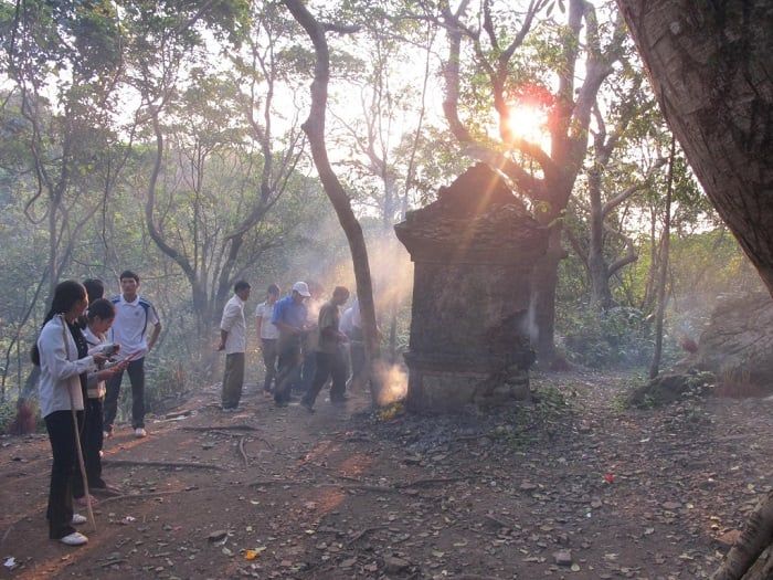 núi Thần Đinh