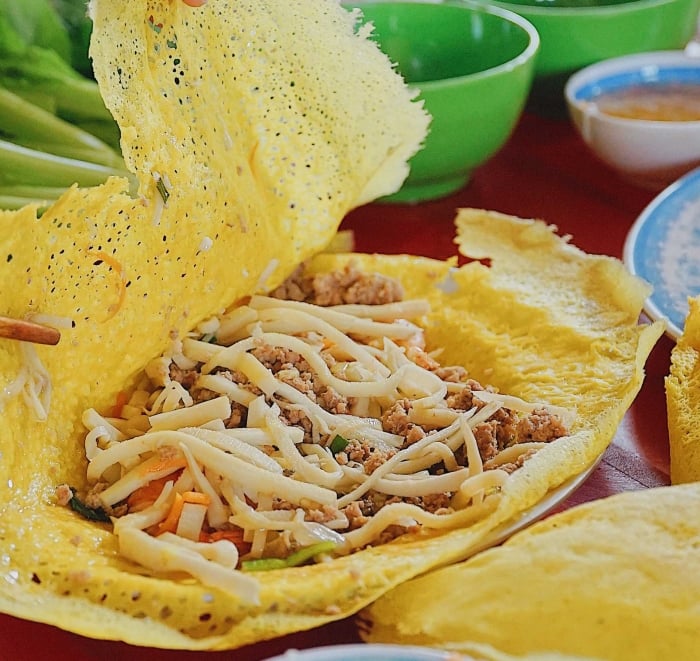 bánh xèo miền Tây