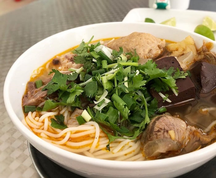 bún bò Đà Nẵng