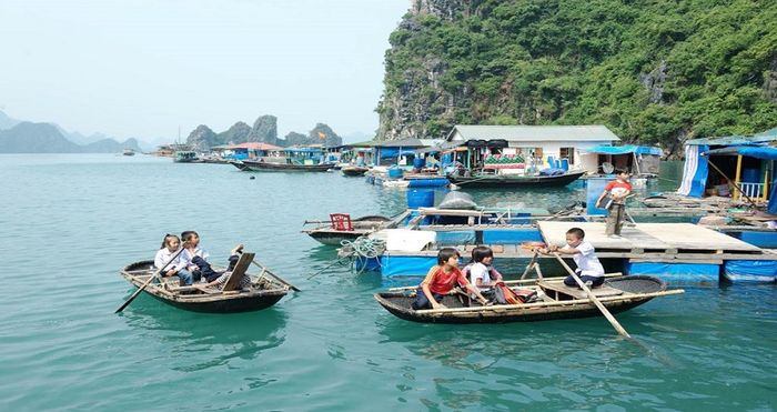 Ghé thăm làng chài Ba Hang - Nhỏ bé, yên bình và lãng mạn