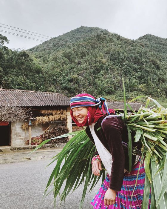 Ngồi lại nghe đánh giá về thời tiết ở Hà Giang từ kênh Chan La Cà, thấy 5