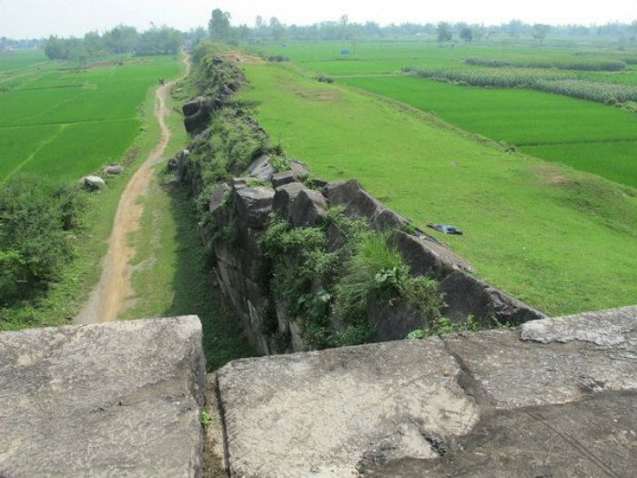 thành nhà Hồ