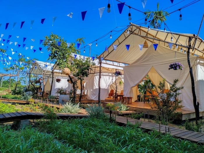 NÔM chill garden - Cafe mang phong cách camping tại Hội An