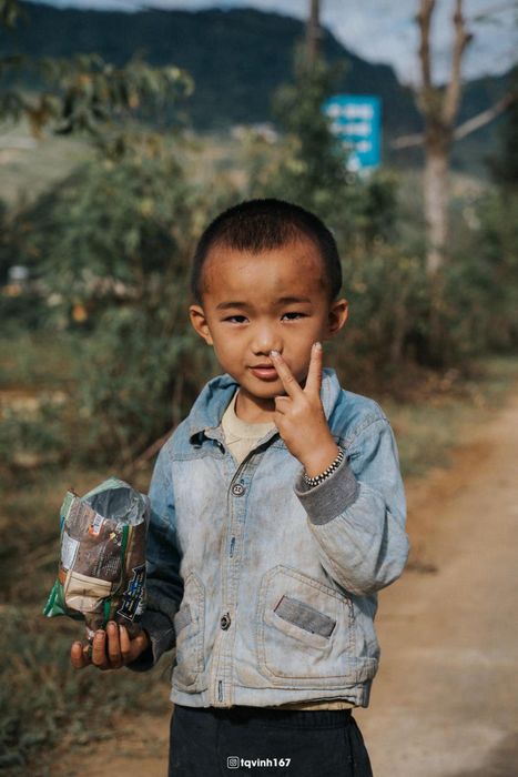 Các bé Hà Giang dễ thương trên vùng cao nguyên đá 6