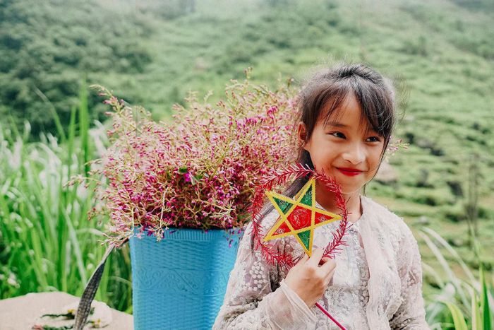 Thưởng ngoạn vẻ ngây thơ của trẻ em Hà Giang trong ngày Trung thu qua ống kính của chàng trai 9x lần thứ năm