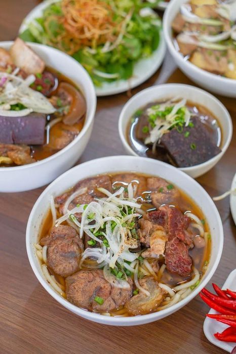 Bún bò Nha Trang