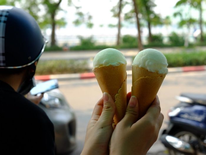 Kem tại hồ Tây
