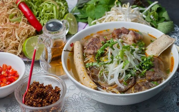 Bún bò Nha Trang