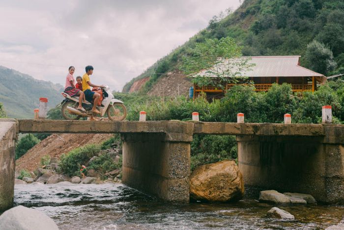 Trải qua những ngày ở Xín Mần Hà Giang khám phá vẻ đẹp của cao nguyên đá với sự giản dị đầy cảm xúc