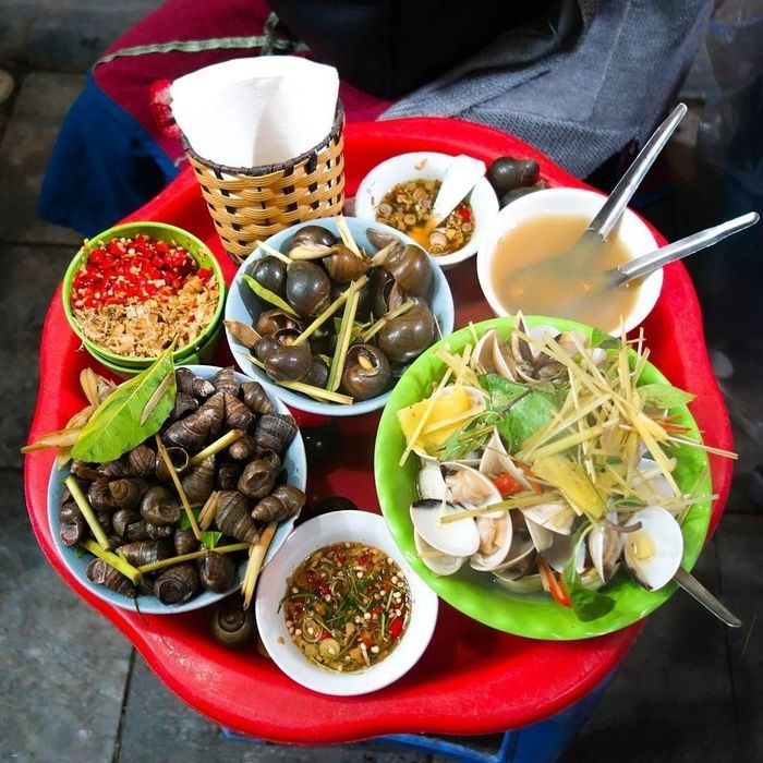 Phố ẩm thực Hà Nội