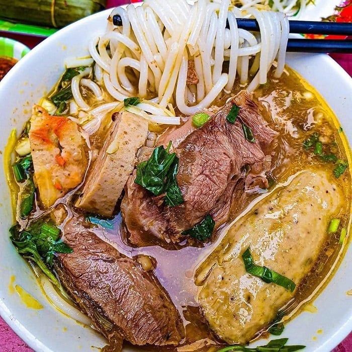 bún bò Đà Nẵng