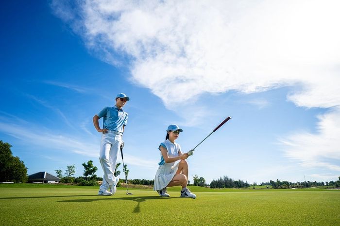 khoảng cách đánh các gậy golf