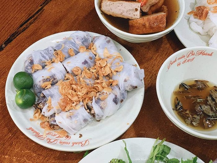 Bánh cuốn Bà Hoành - Hương vị truyền thống từng đời