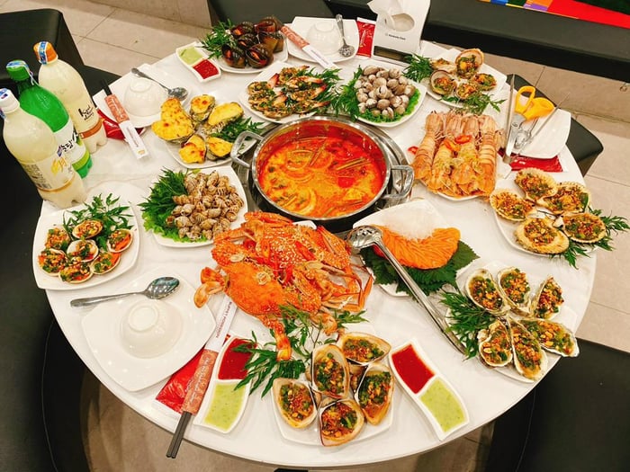 Thưởng thức hải sản tuyệt vời tại nhà hàng Buffet Poseidon Hà Nội 11