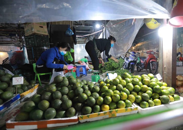 Chợ Phùng Khoang - thiên đường mua sắm về đêm tại Hà Thành 4