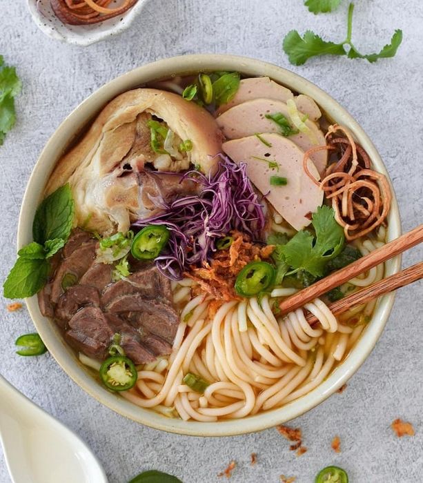 Bún bò Huế ngon ở Sài Gòn